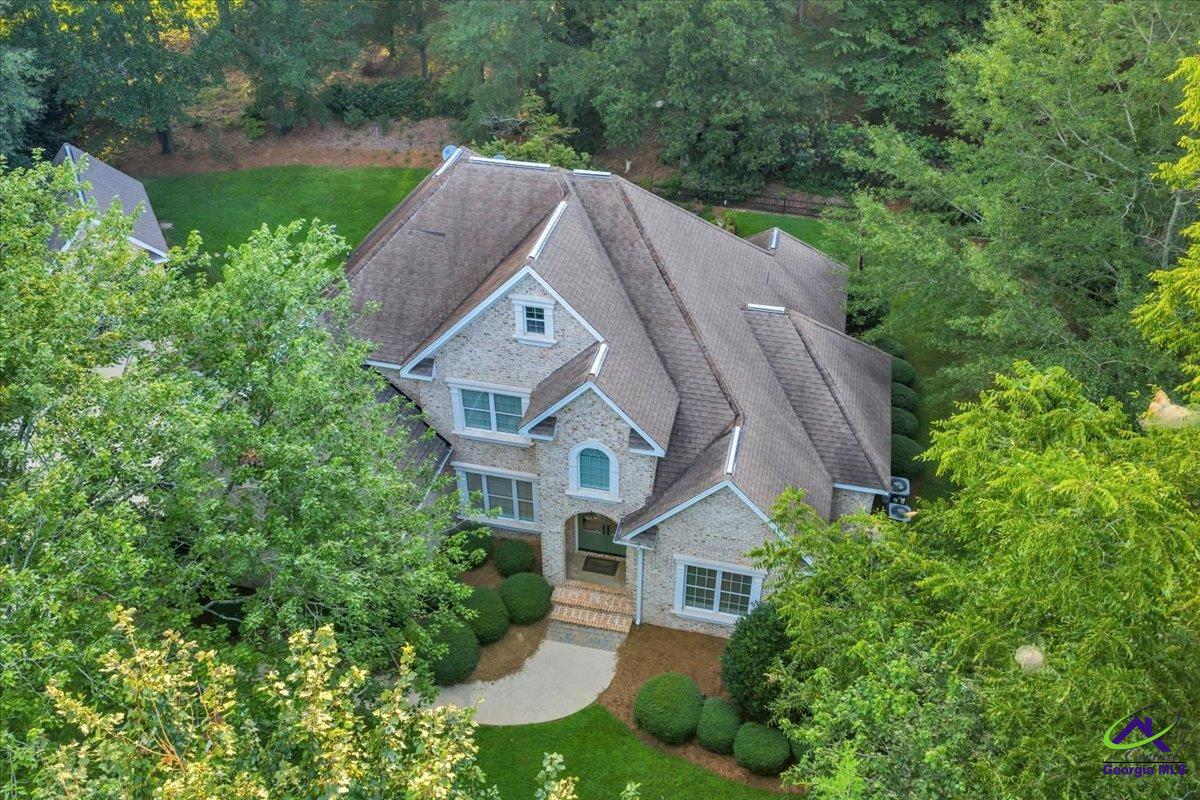218 Walton Chase