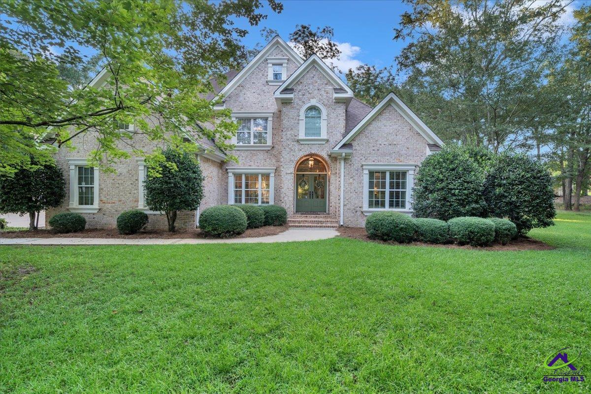 218 Walton Chase