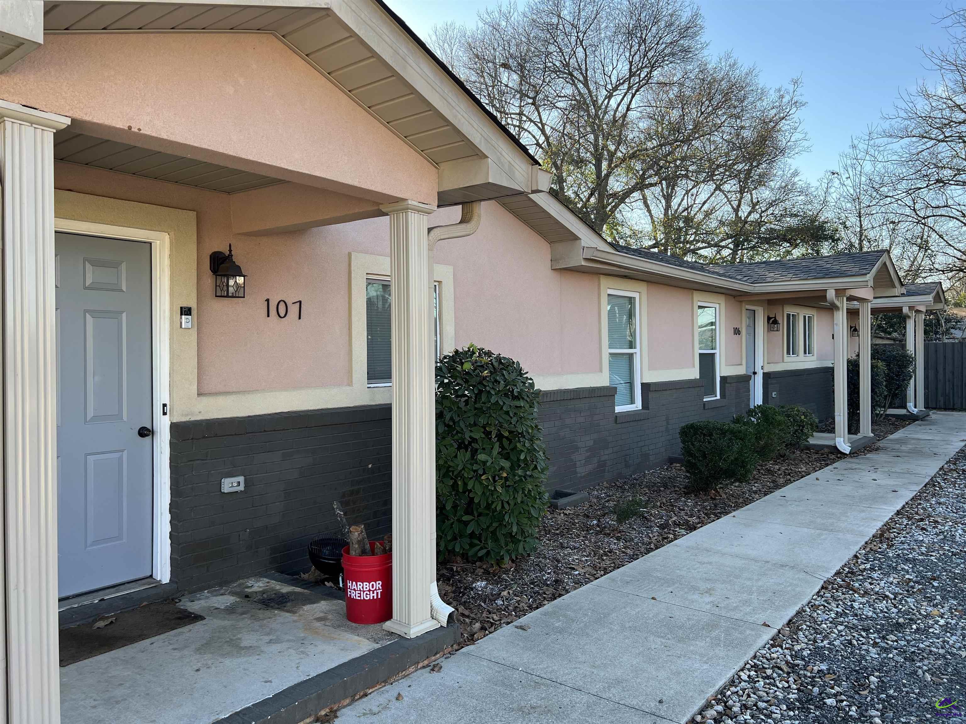 2110 Elberta Road