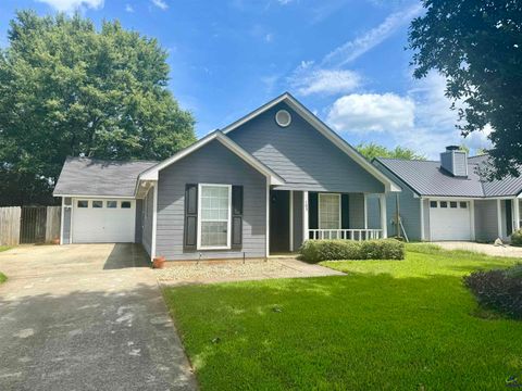 103 Westoak Court Warner Robins GA 31093