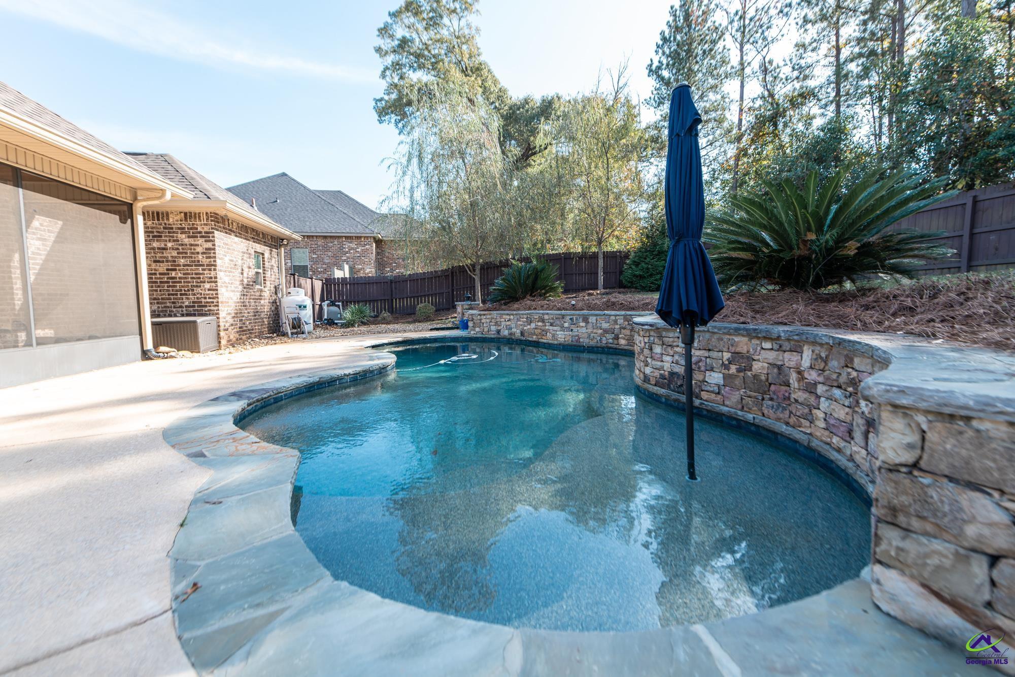 222 Rustic Live Oak Trail