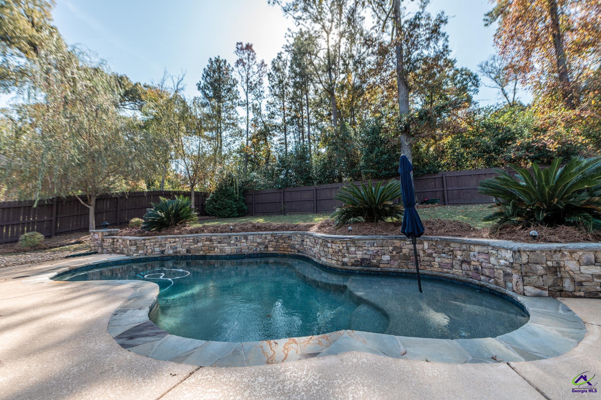222 Rustic Live Oak Trail