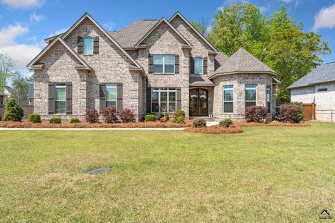 303 Pine Trace Lane Kathleen GA 31047