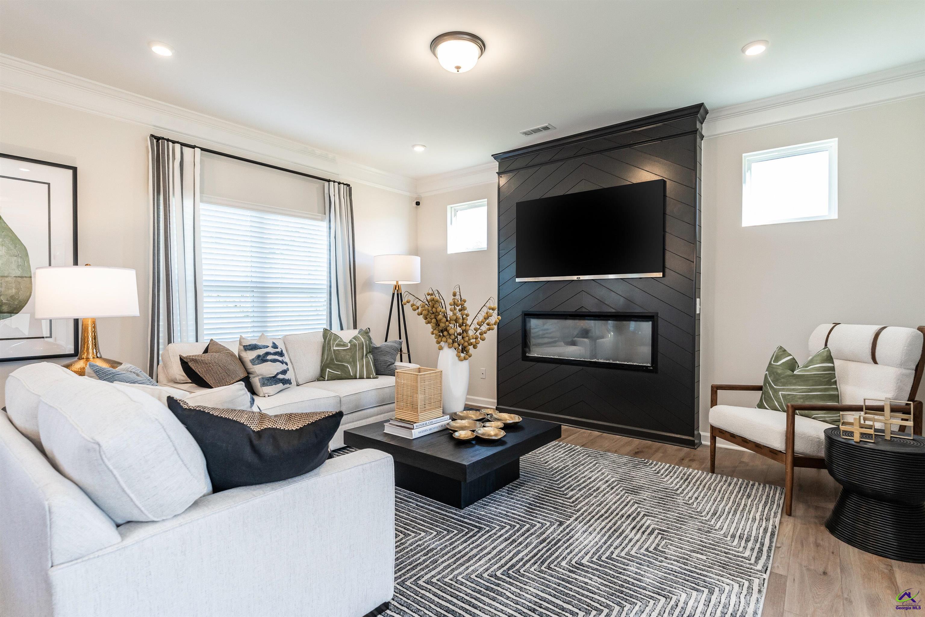 245 Shantz Way