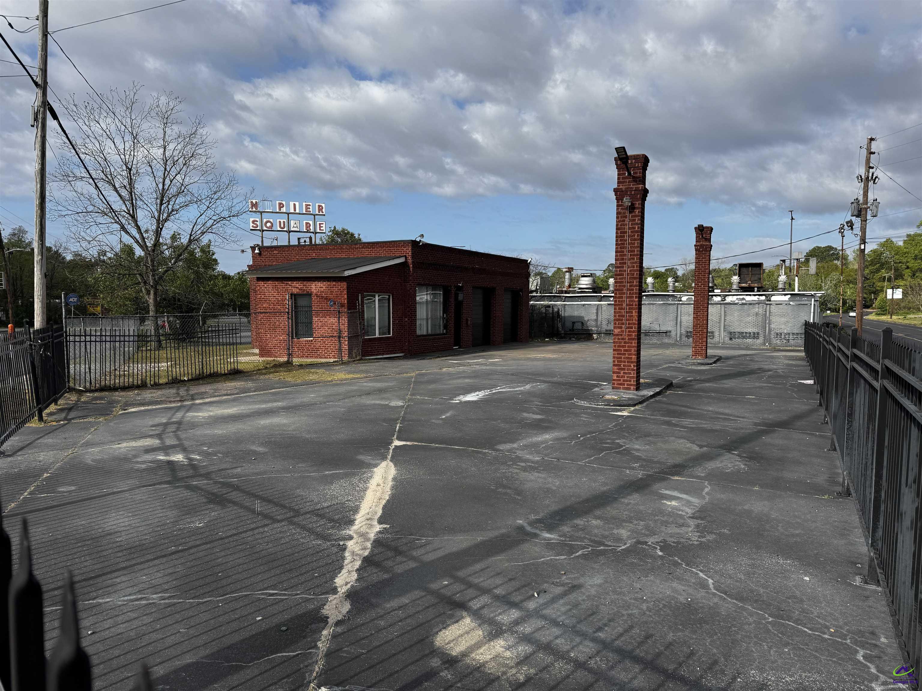 3106 Hillcrest Avenue