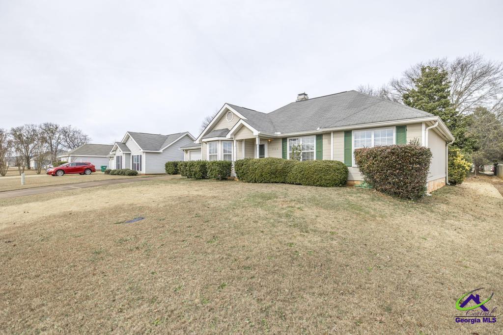 1560 Sweetwater Drive