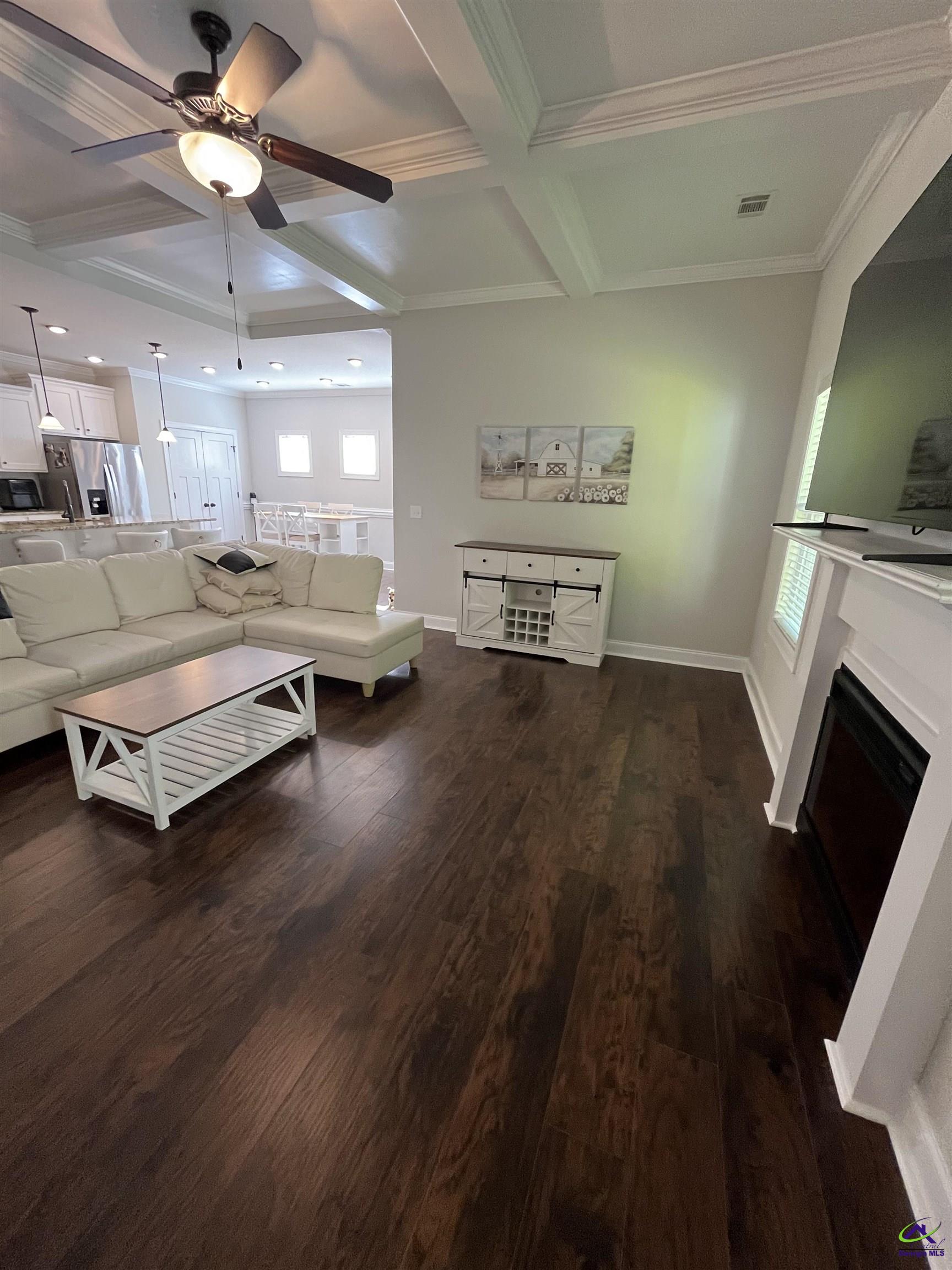 605 Adirondac Way