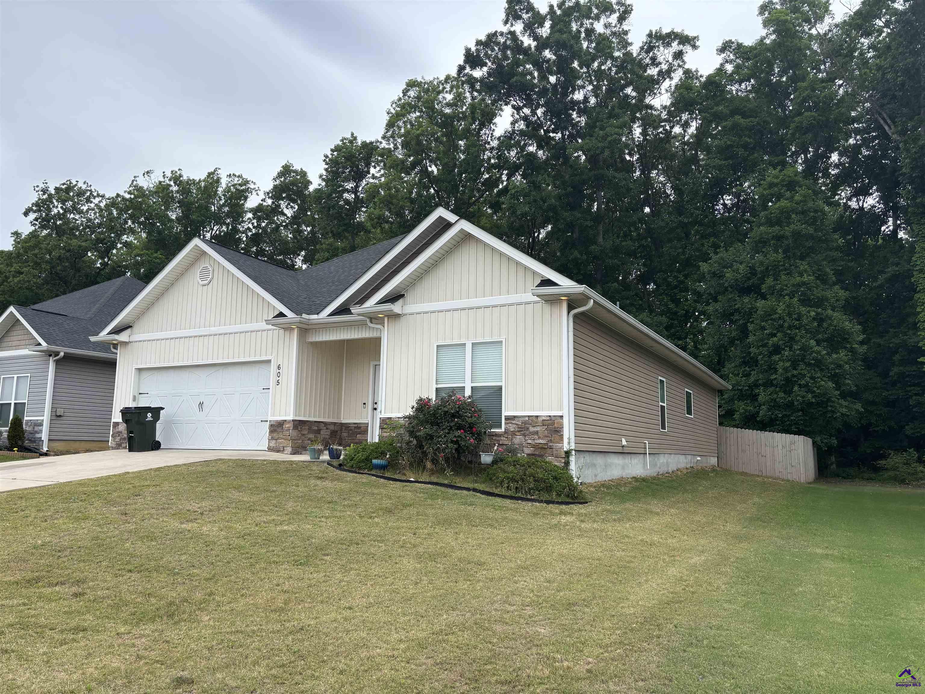 605 Adirondac Way