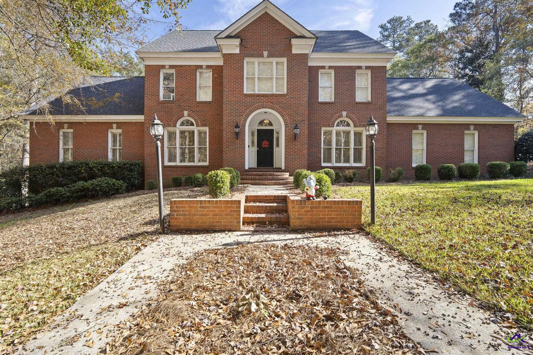 1231 Woodcrest Drive