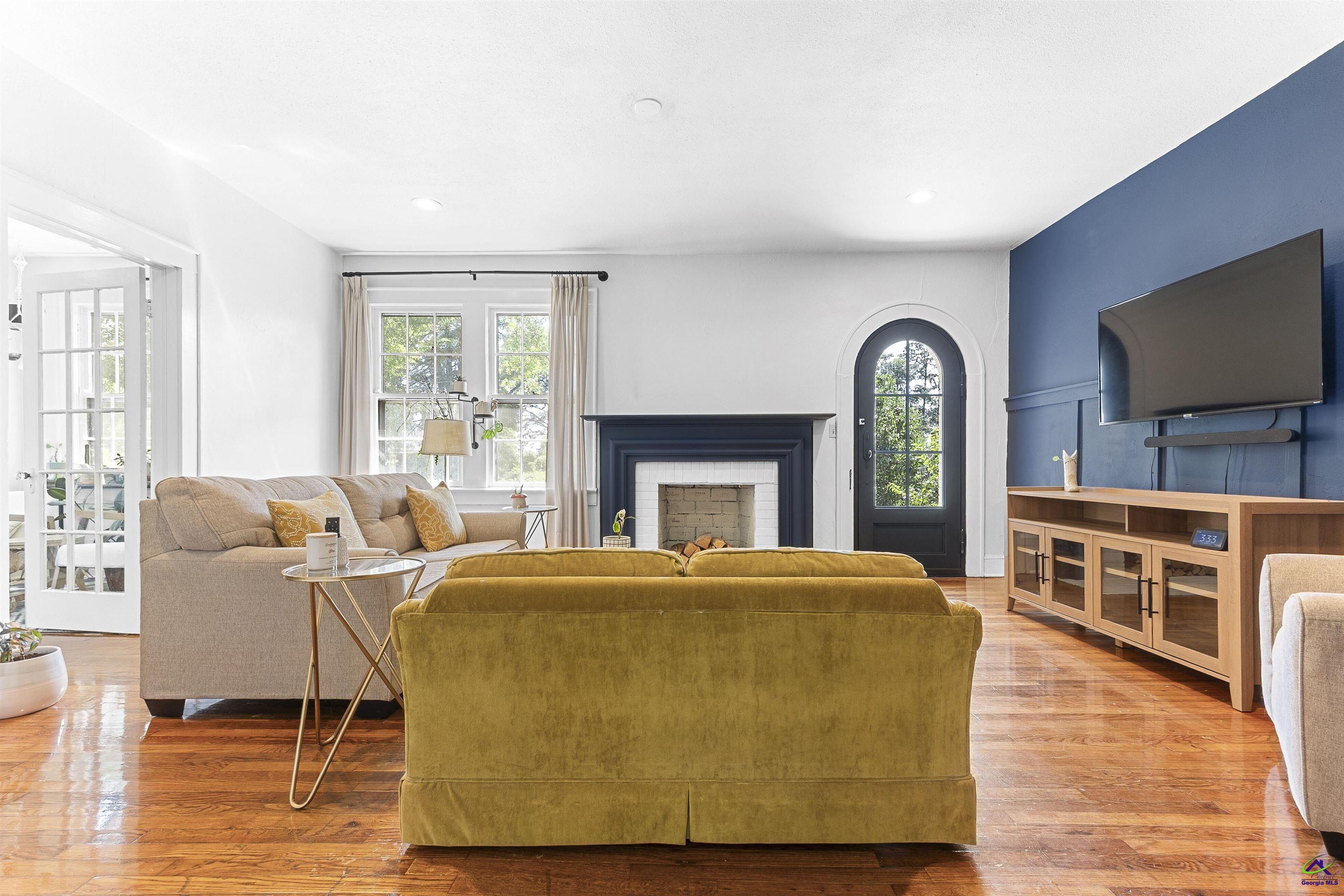 783 Boulevard