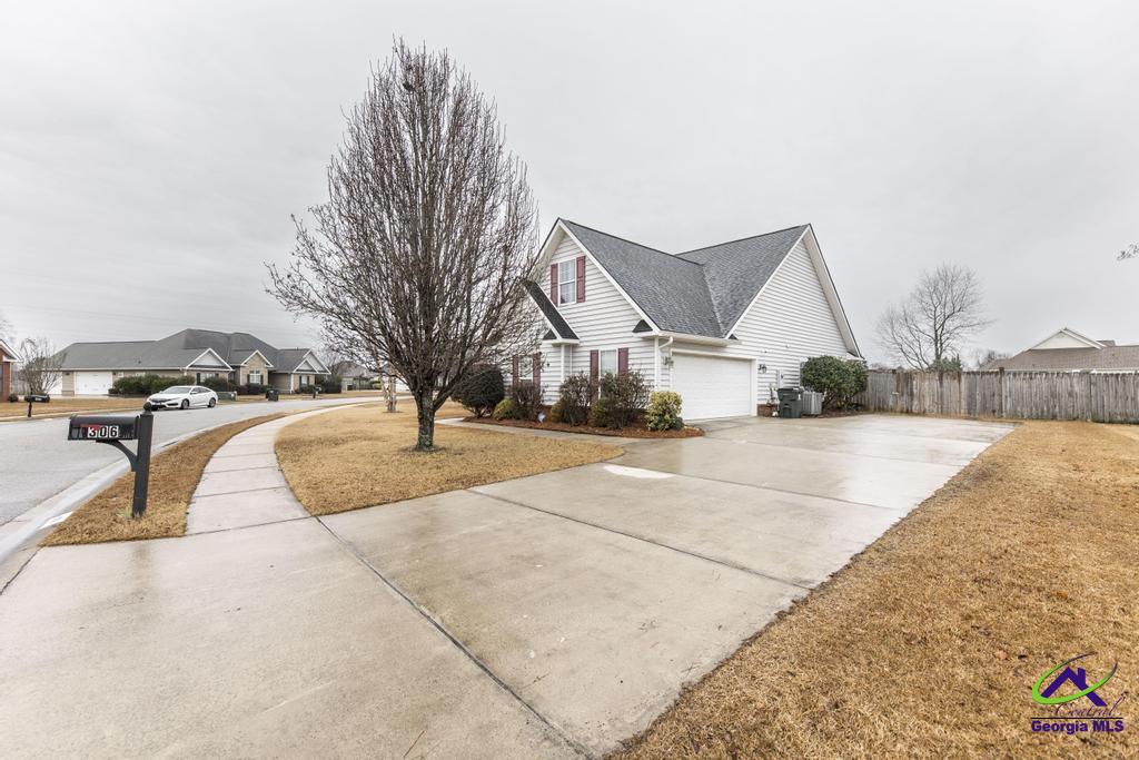306 Lovorn Circle