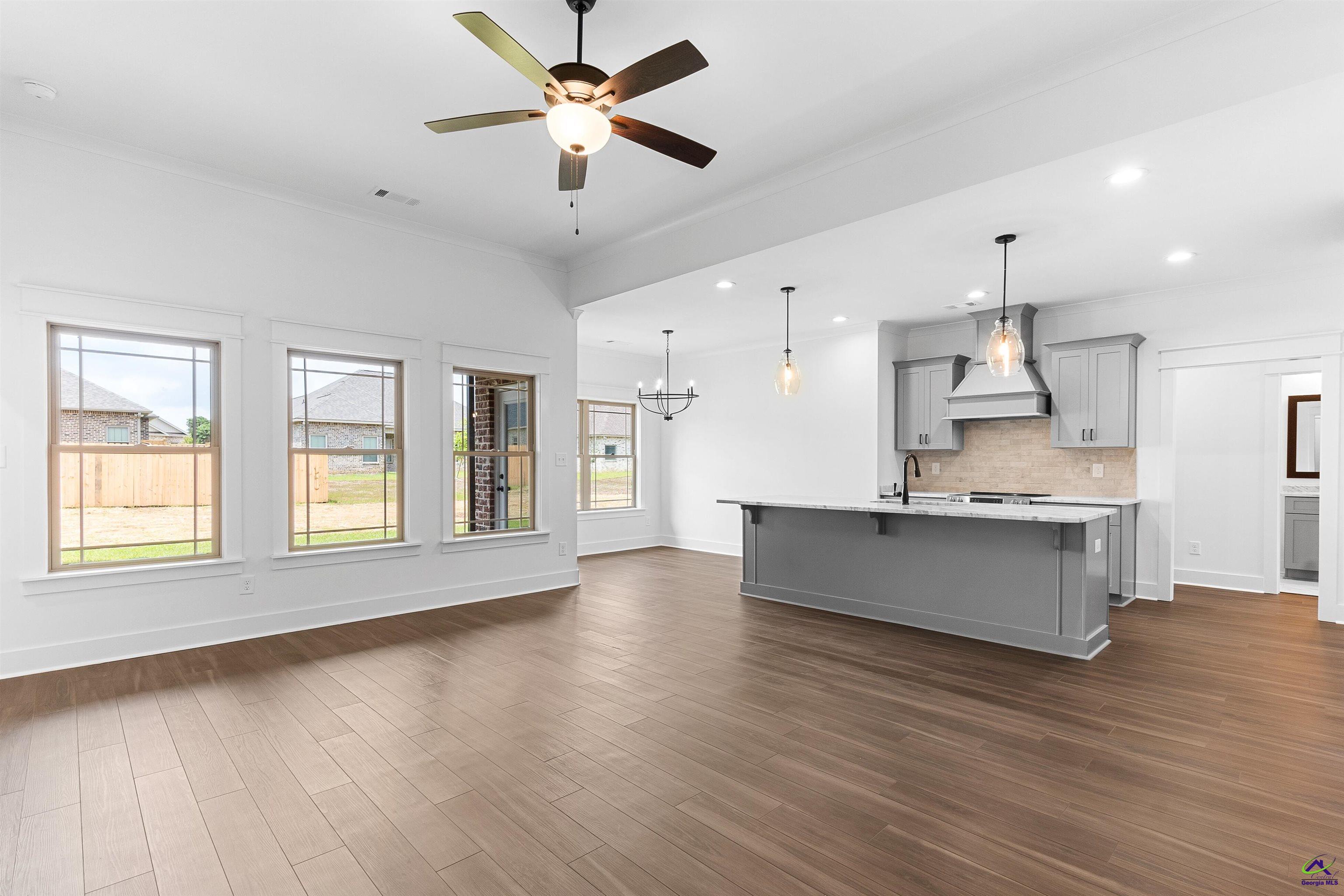 206 Willowbrook Lane