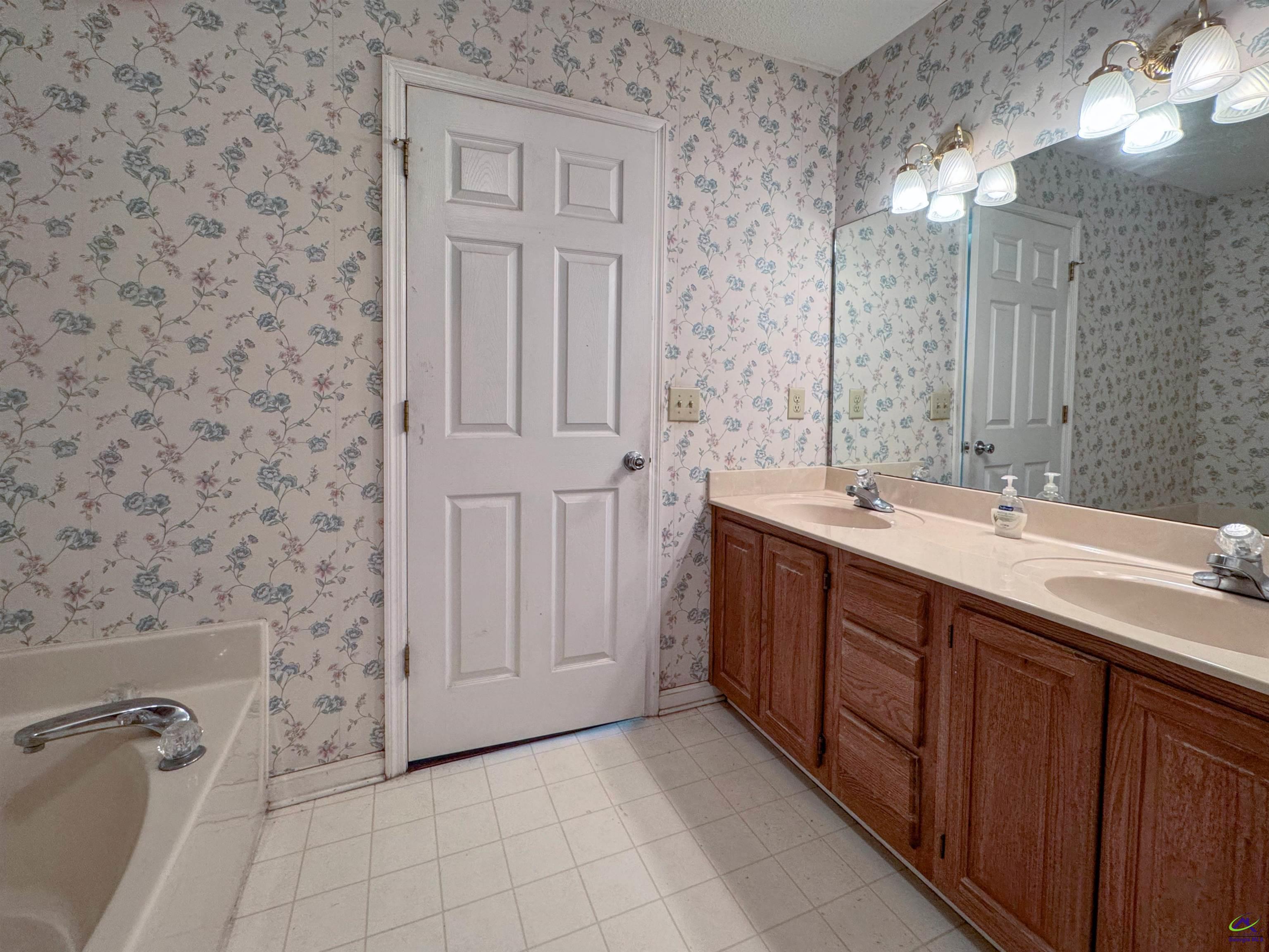 227 Crestwood Circle