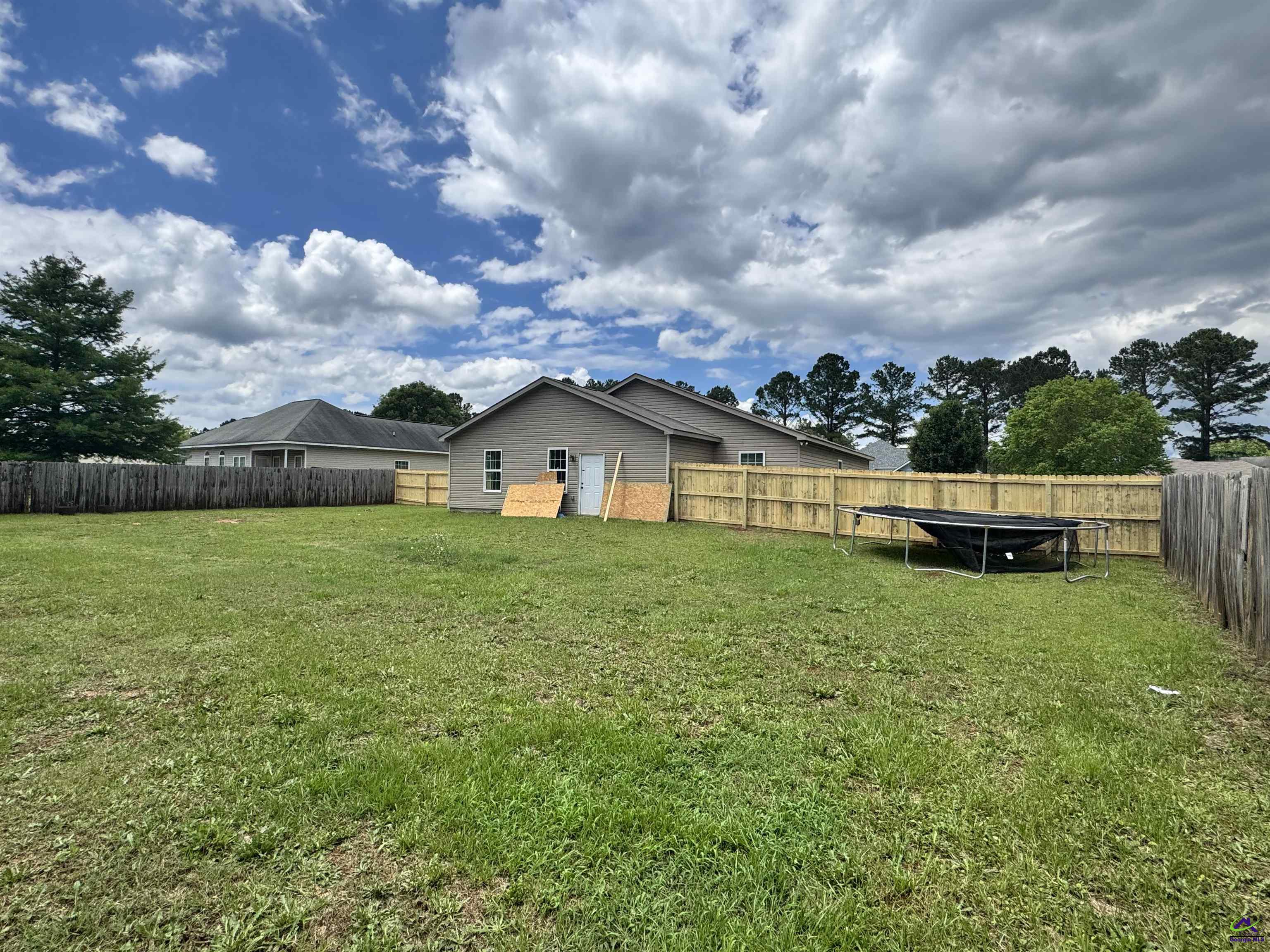 208 N Star Road