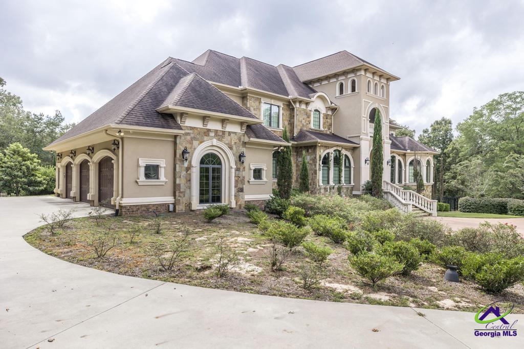104 Trotters Court
