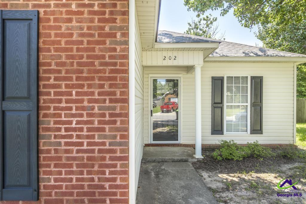 202 Norman Lane
