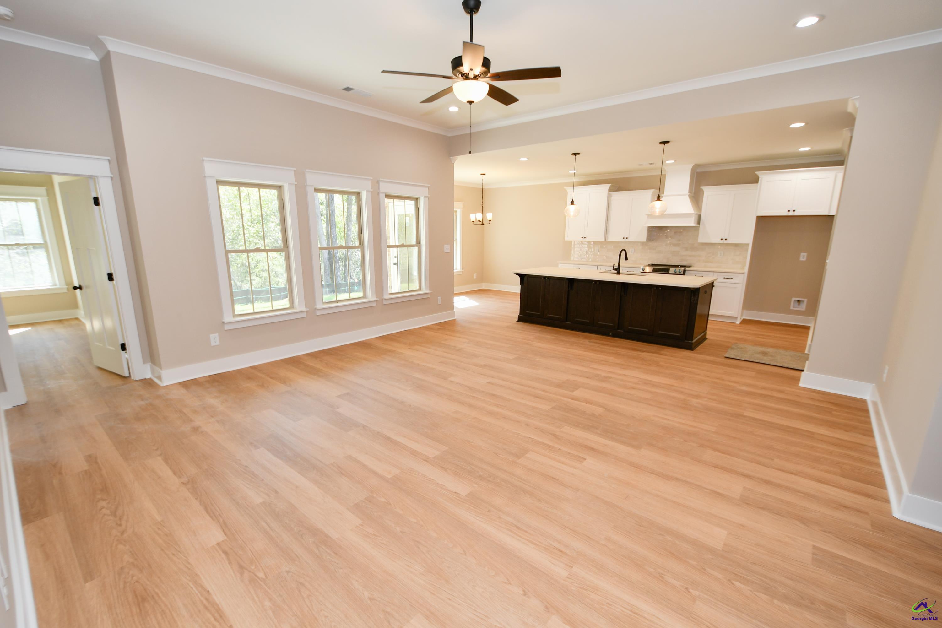 225 Willowbrook Lane