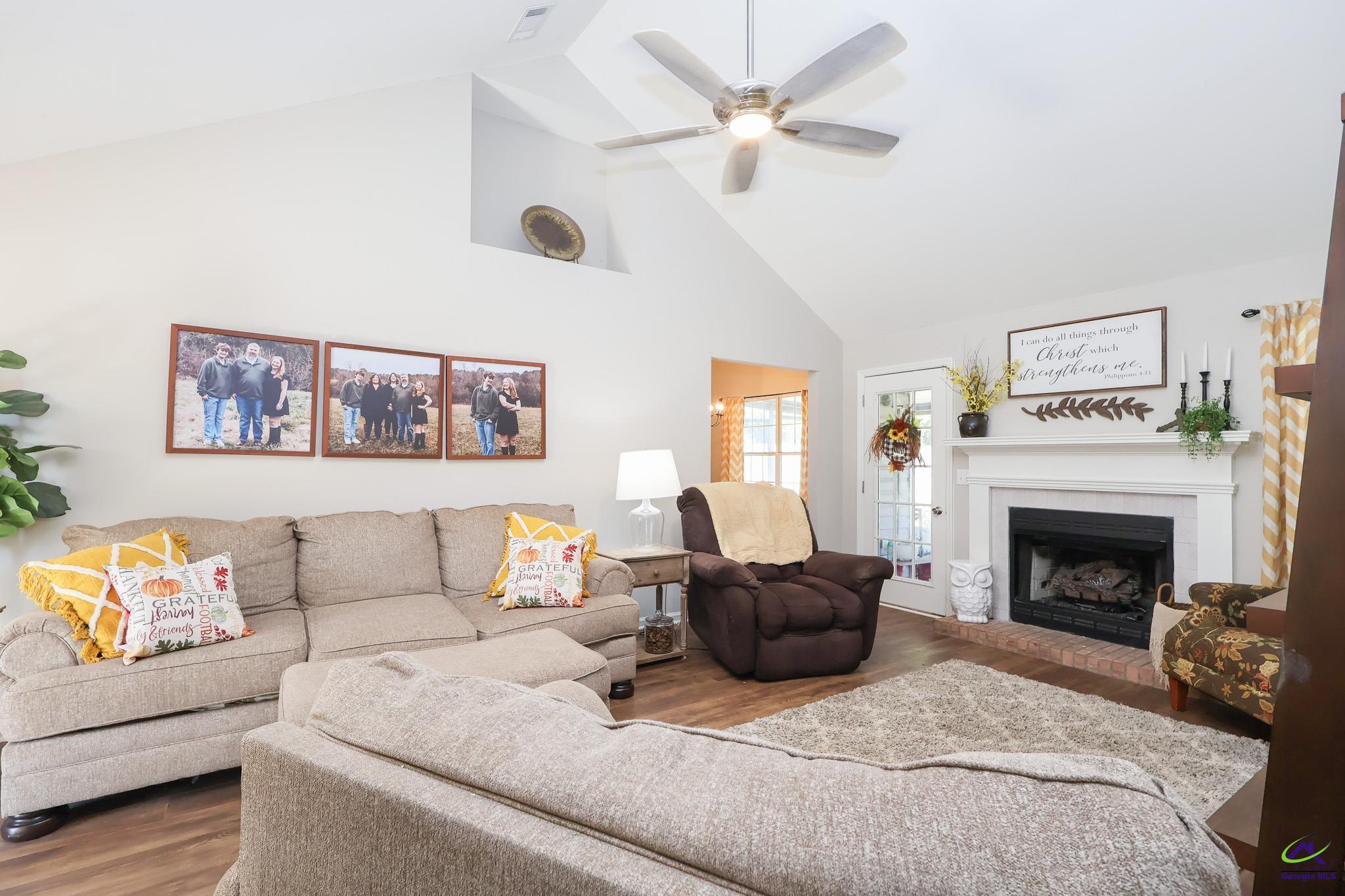 739 Gateway Drive