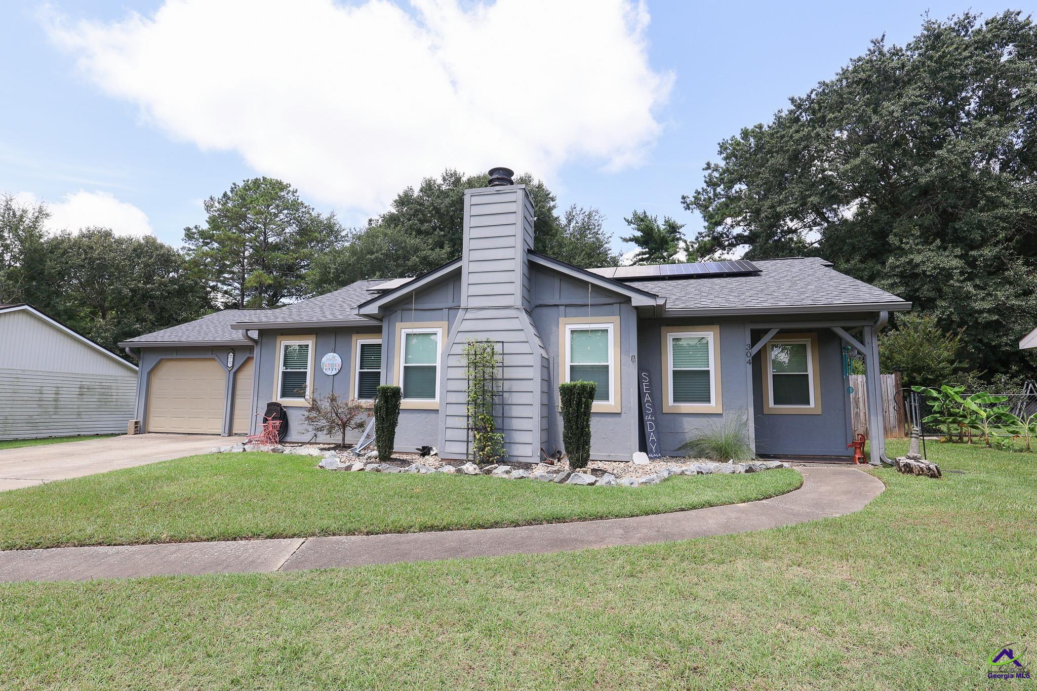 304 Angus Boulevard