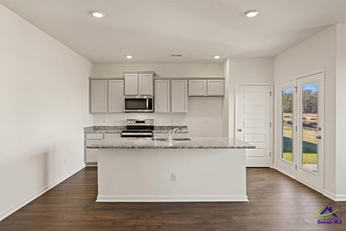 1402 Adirondac Way