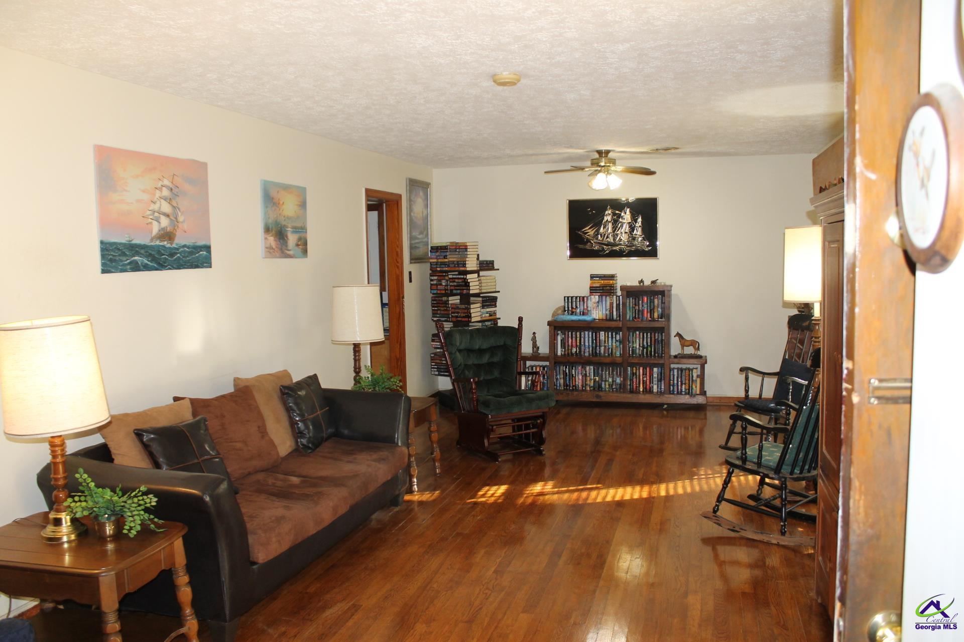 102 Dennis Drive
