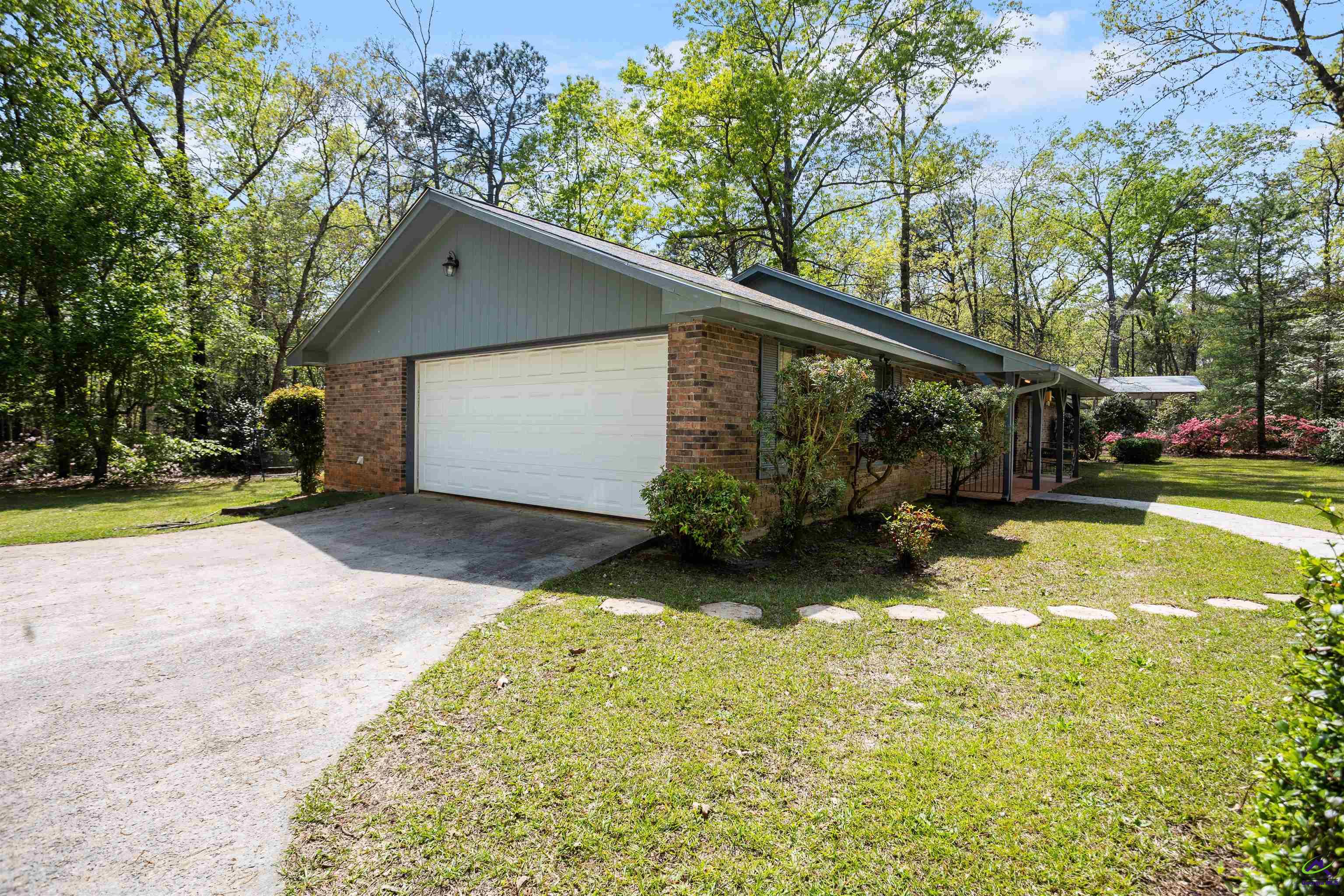 182 Quail Hollow Lane
