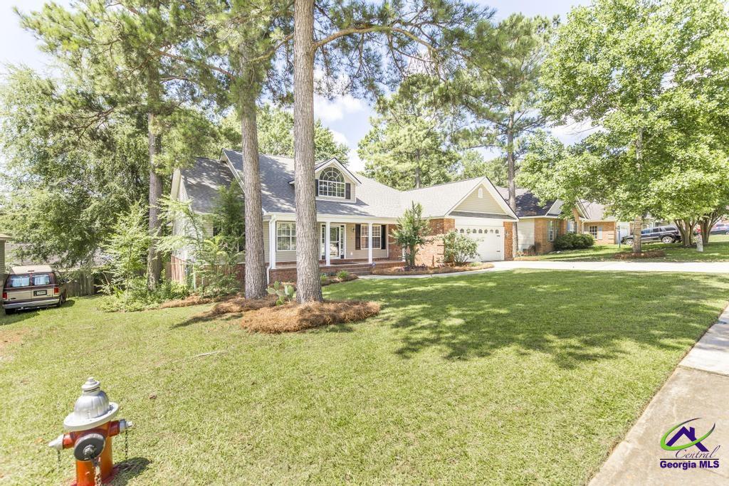 310 Woods Edge Way