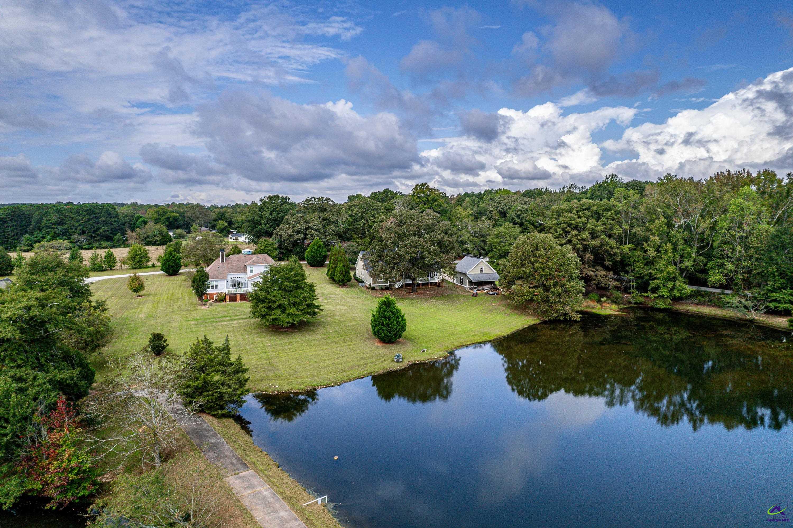 676 Lake Park North Drive