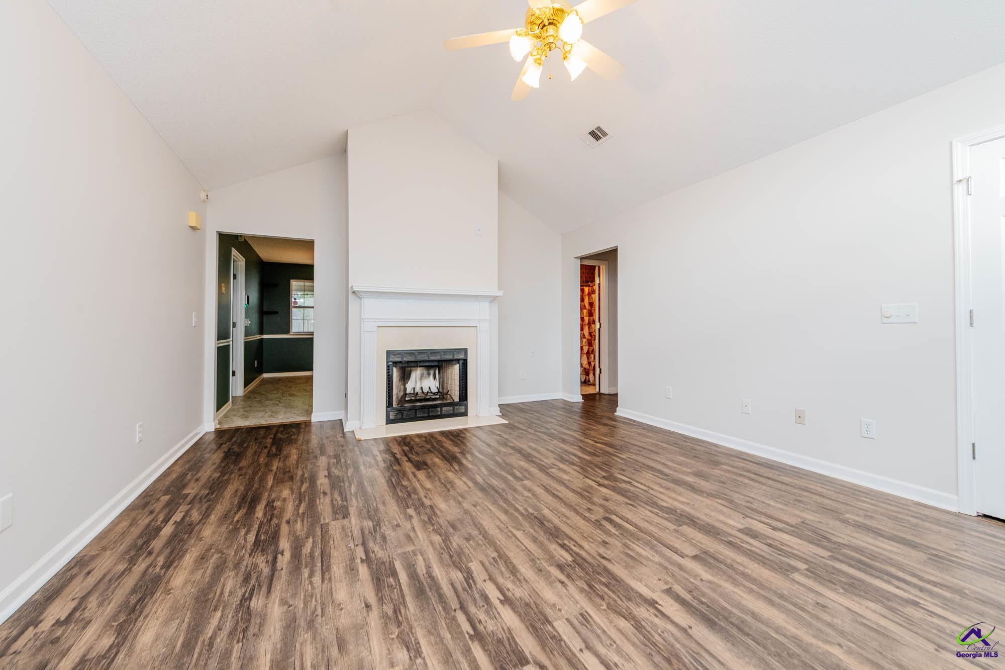 201 Eagles Landing Trail