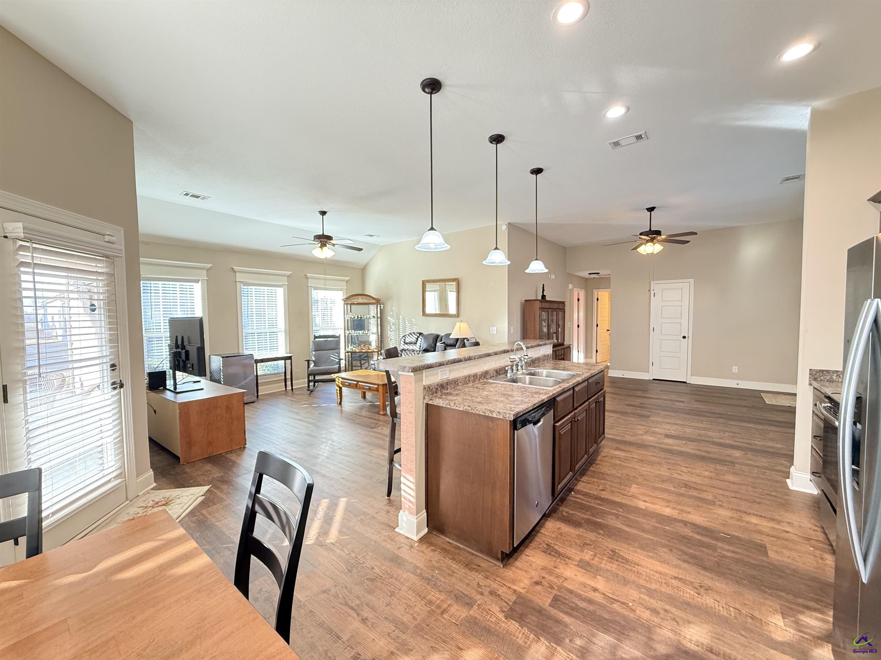 2402 Quail Ridge Lane