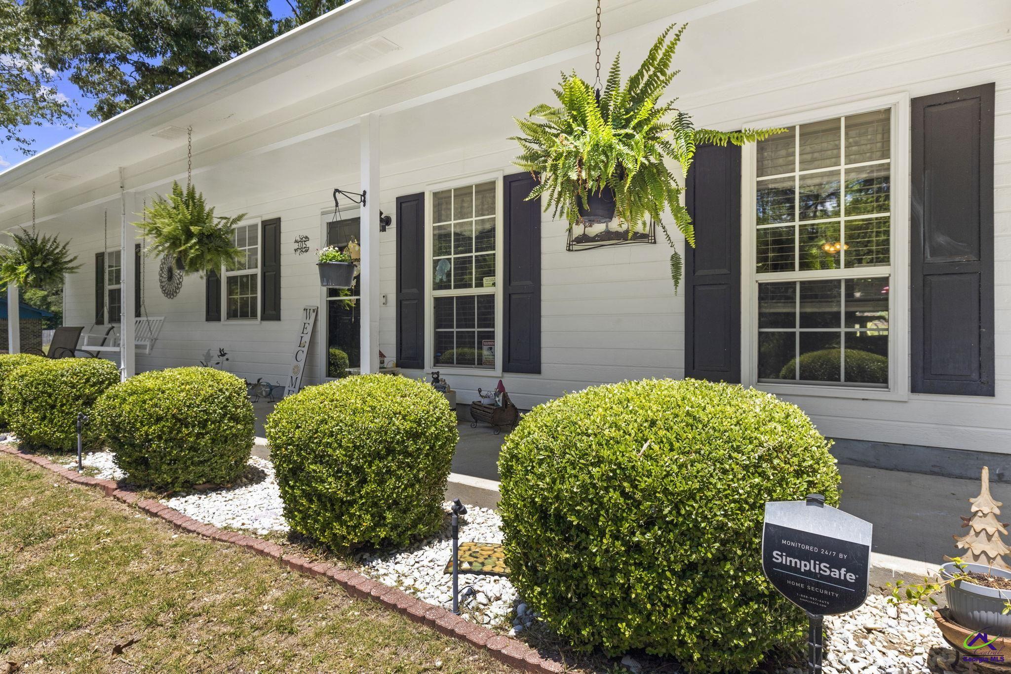 305 N Lake Drive