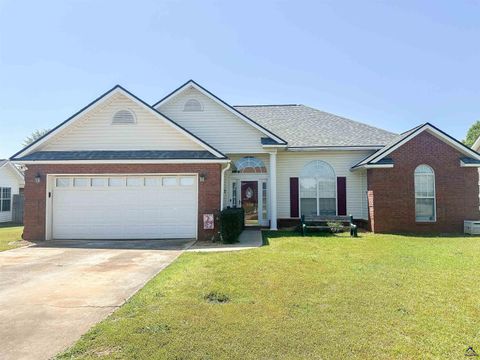 704 Sark Drive Warner Robins GA 31088