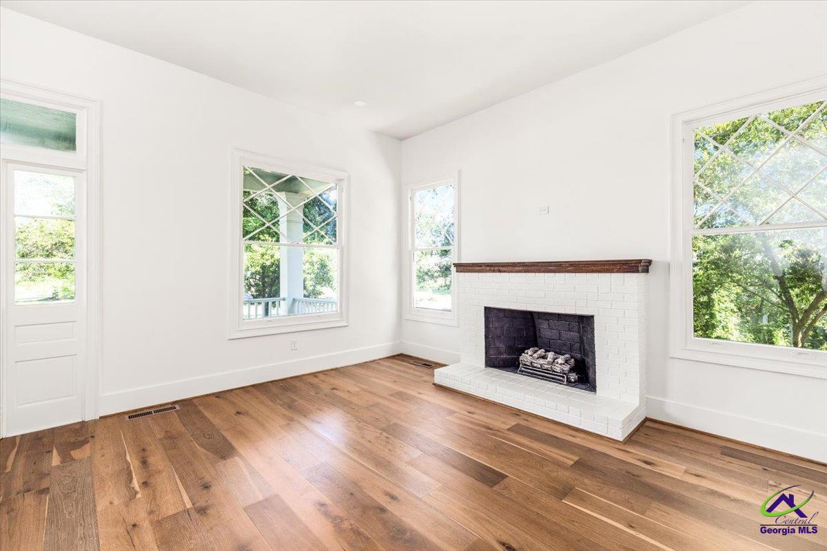 277 Pierce Avenue