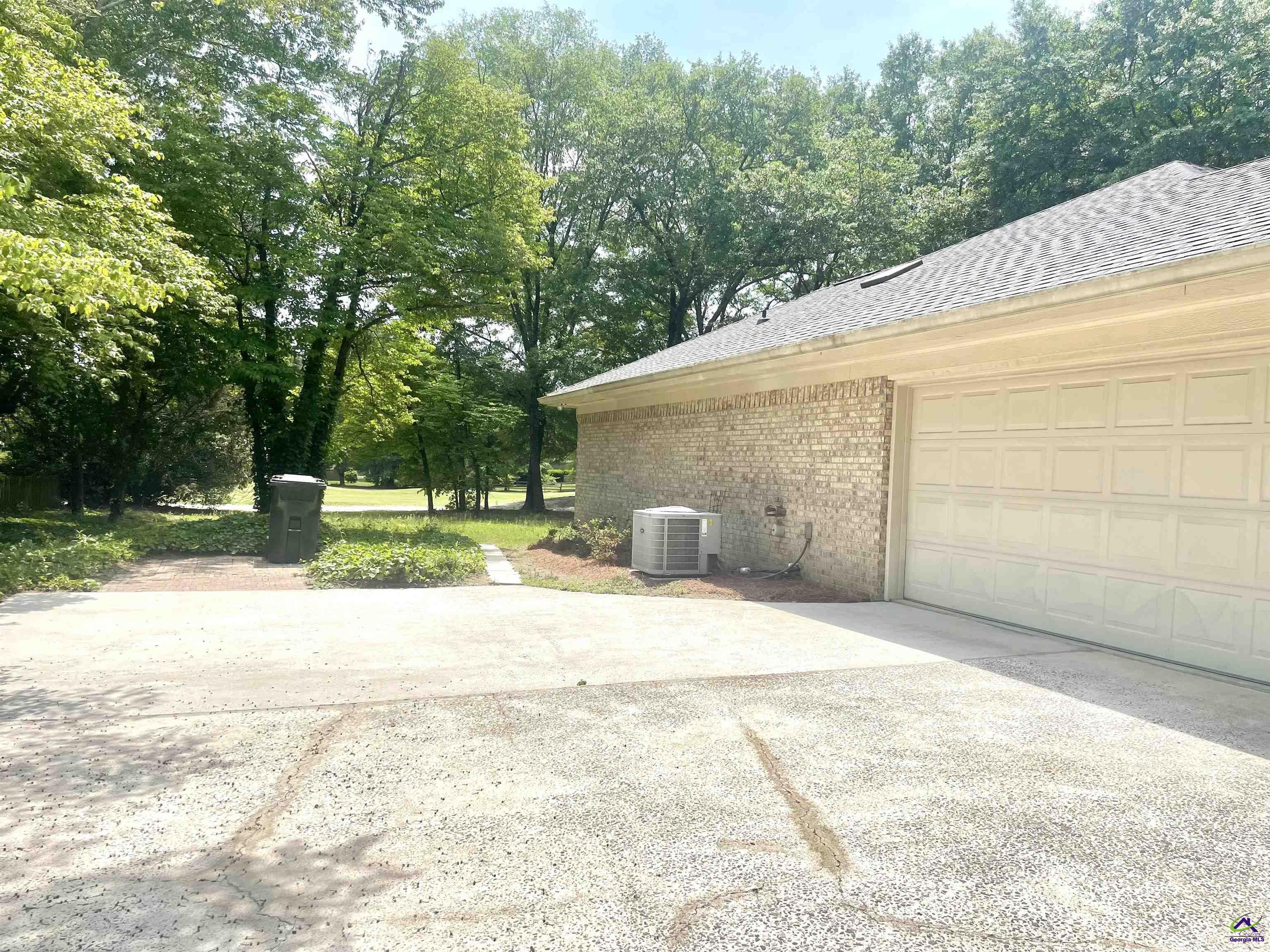 118 Falcon Crest