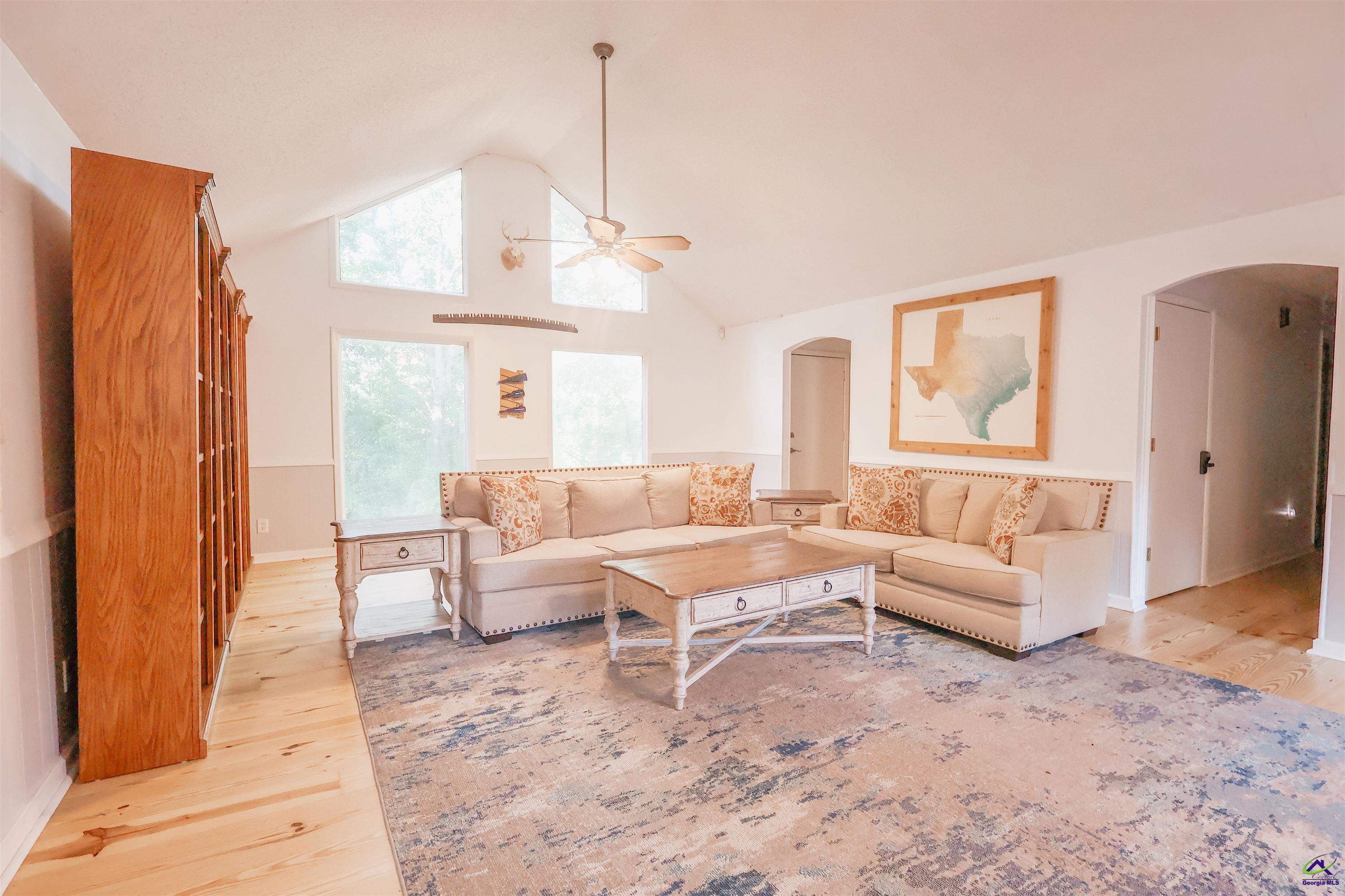 3636 Bonanza Drive