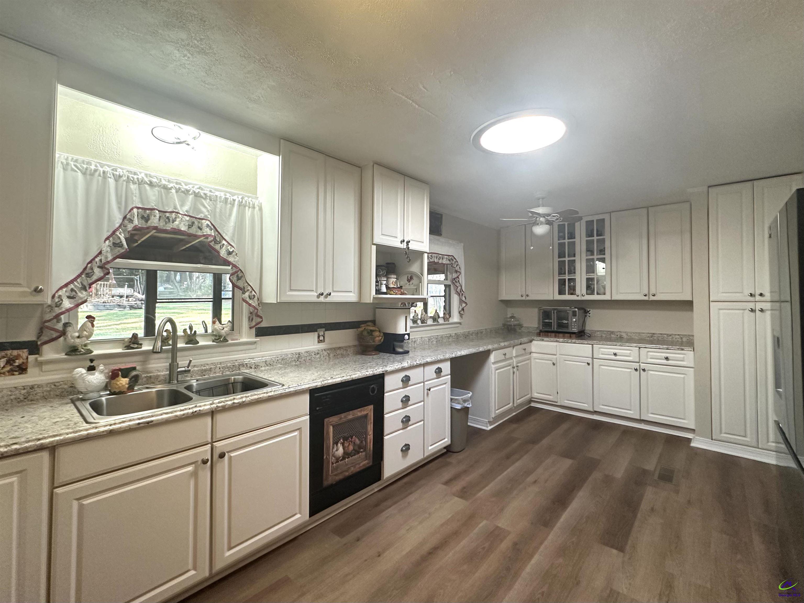 127 N Amanda Place