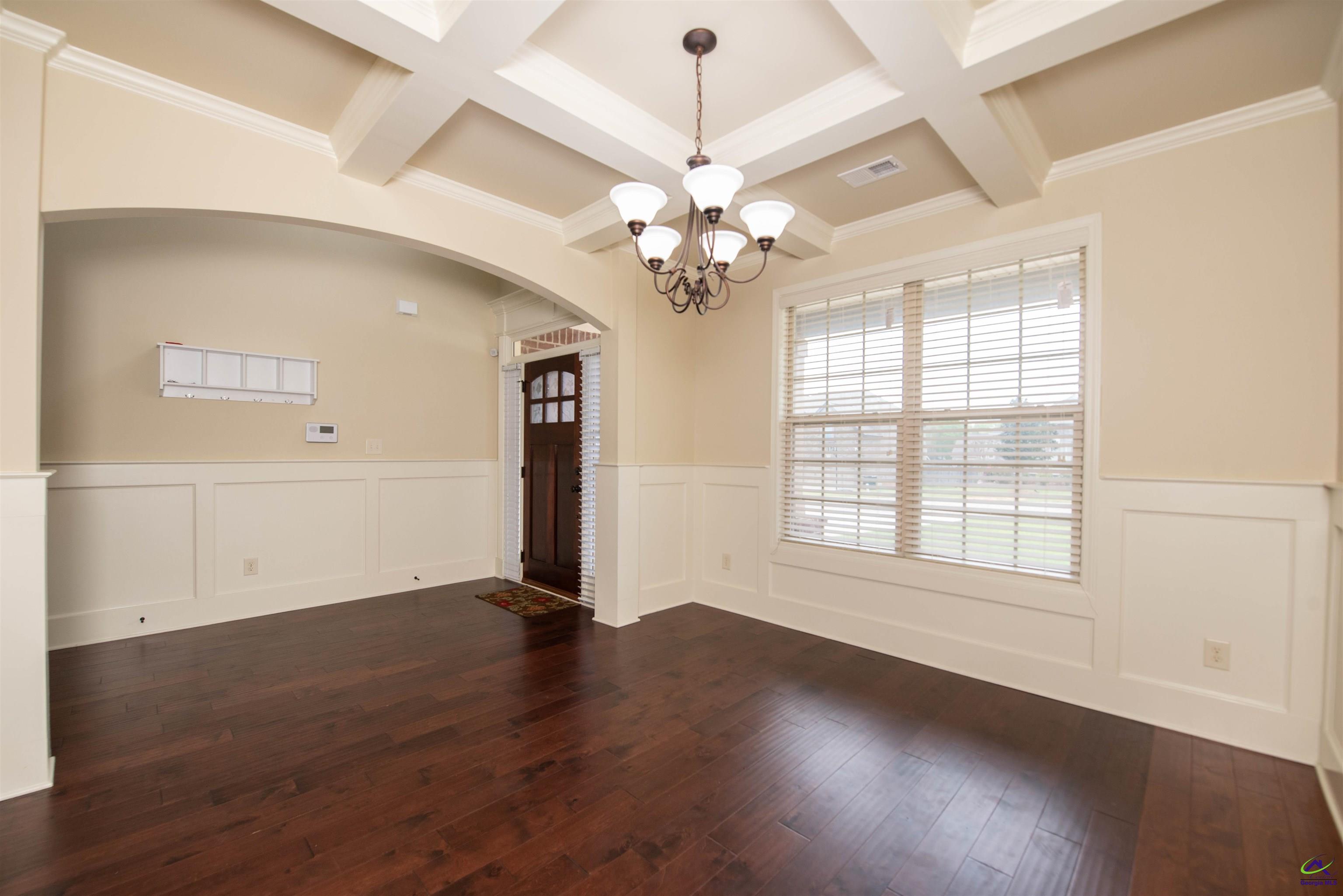 302 Morgan Ranch Circle