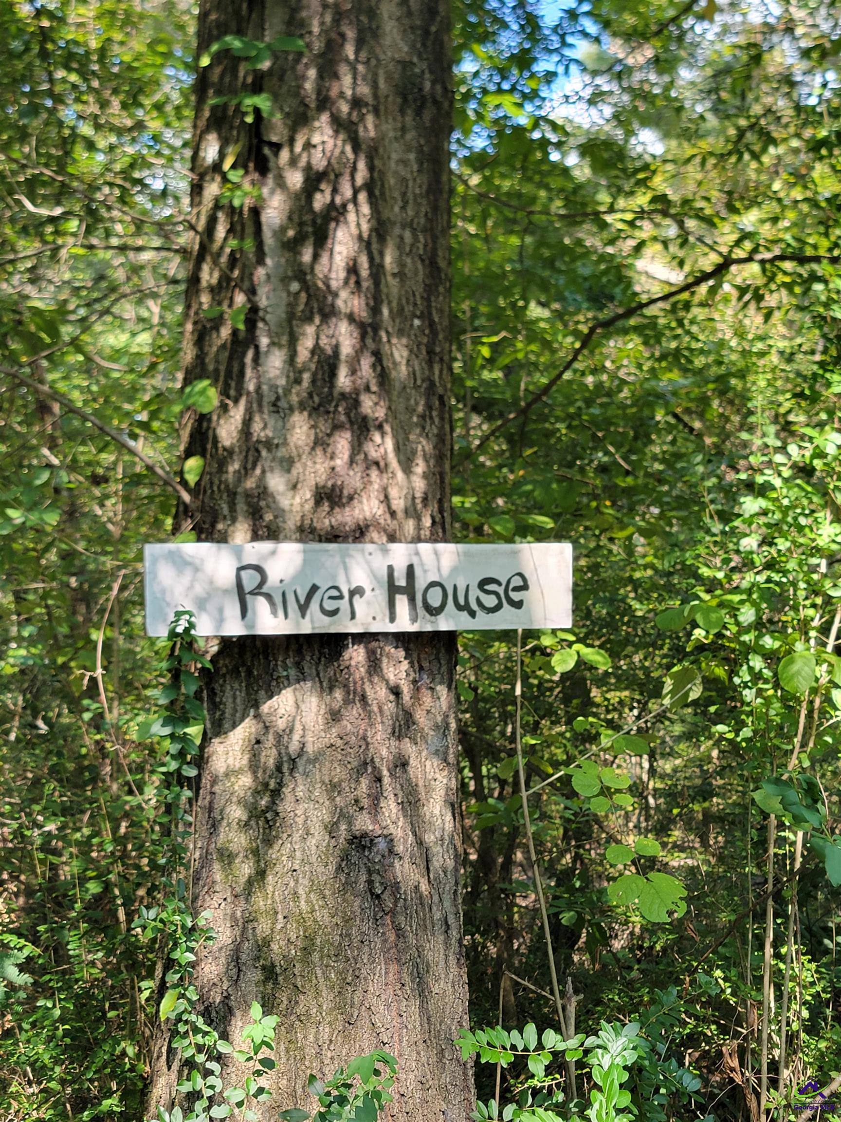 319 Riverside Drive