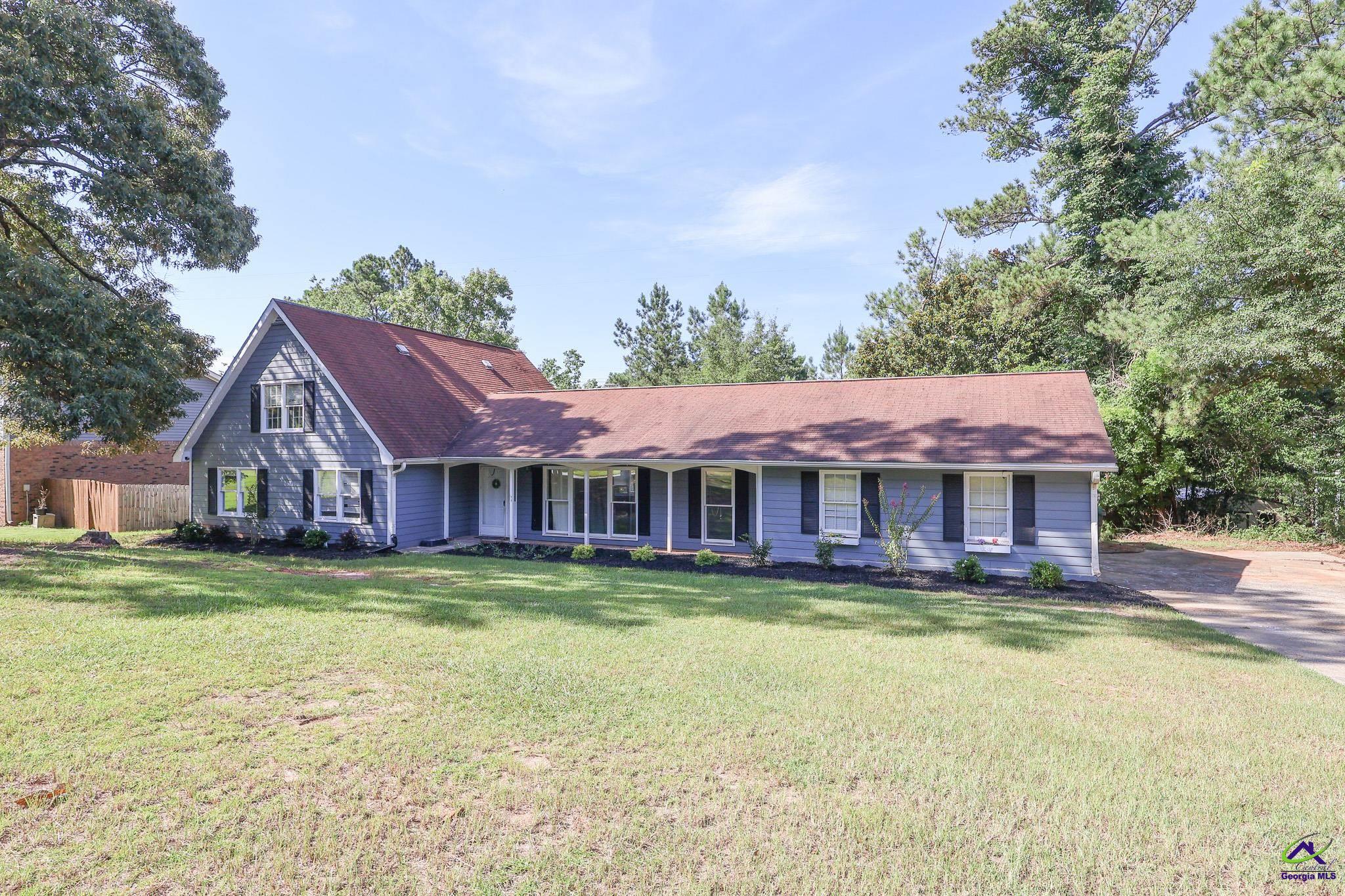 410 Lake Front Drive