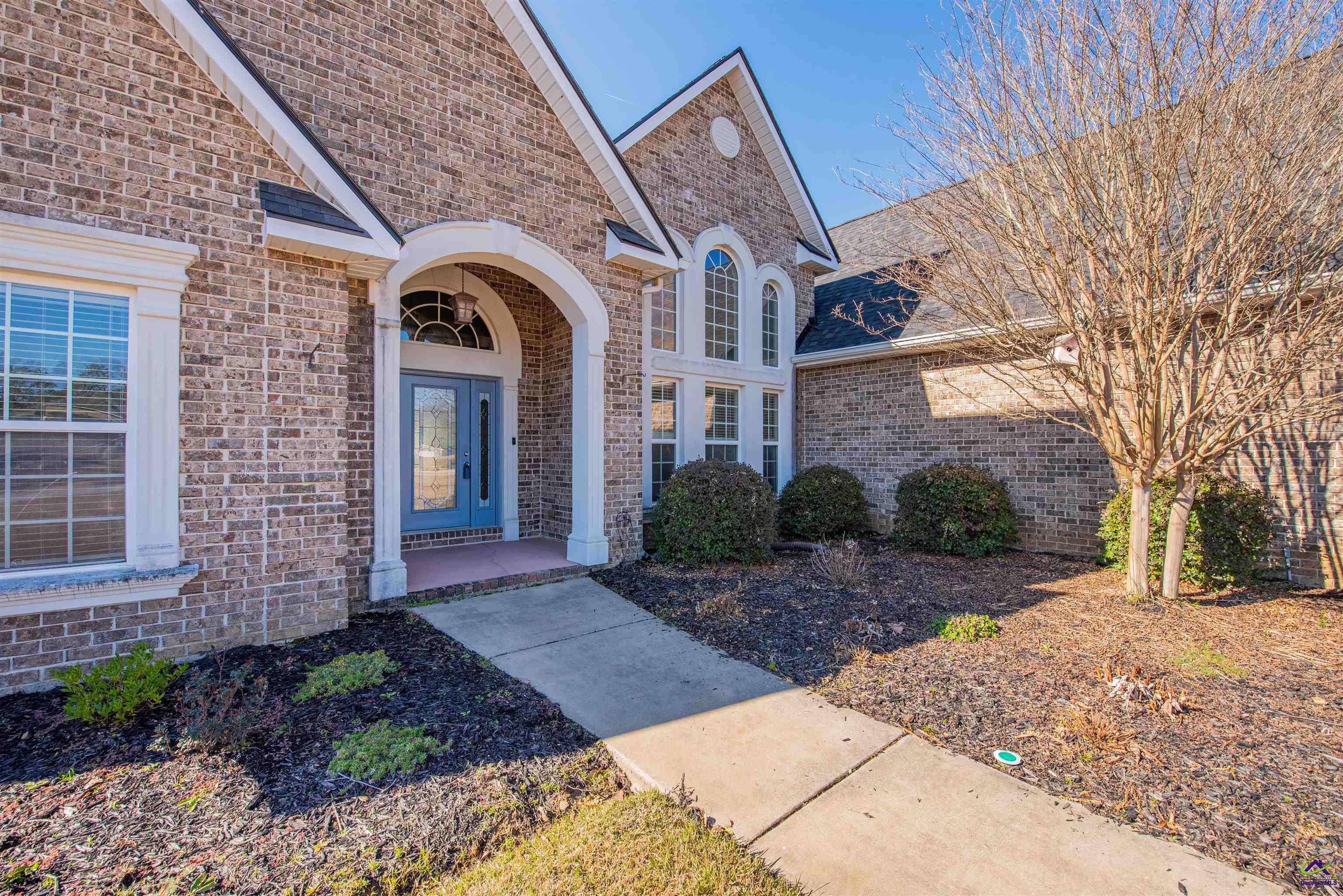 215 Highland Park Drive