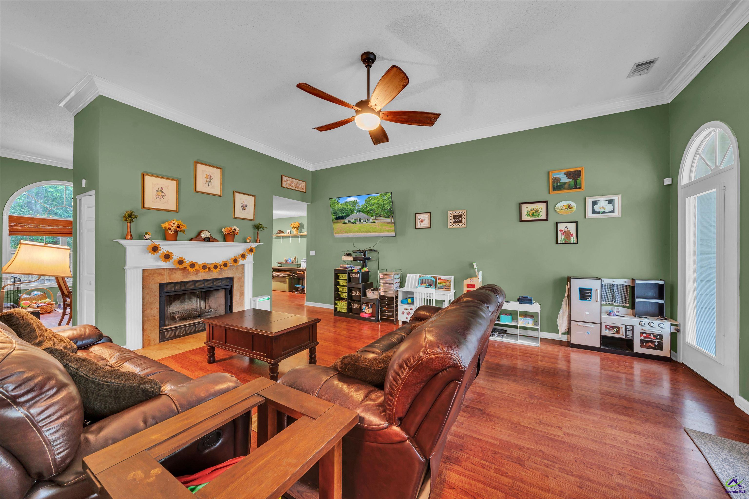 216 Shane Circle