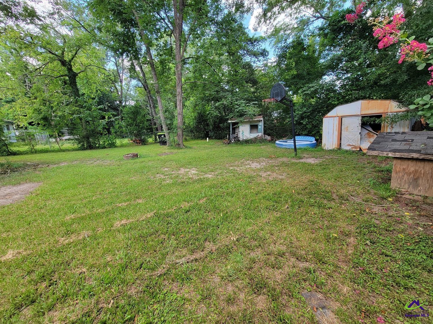 208 ravenwood Way