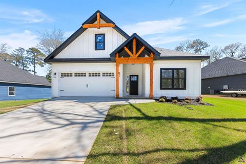 112 Friar Tuck Avenue Warner Robins GA 31088