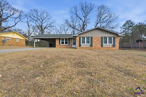 223 Randy Circle Warner Robins GA 31088