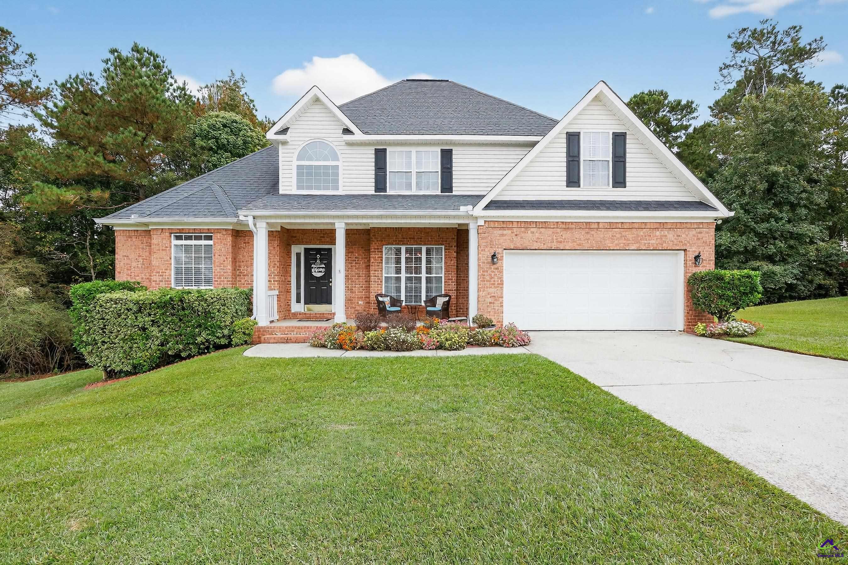 504 Edgefield Way