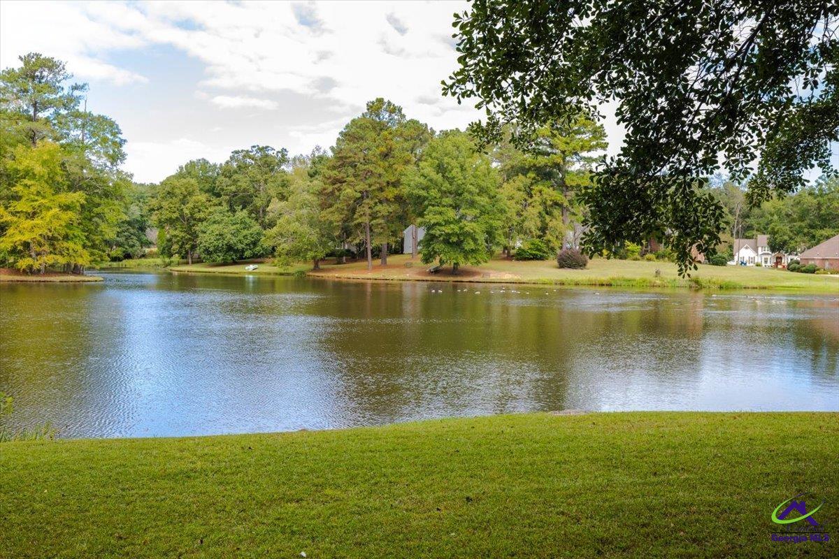 171 Lake View N. Drive