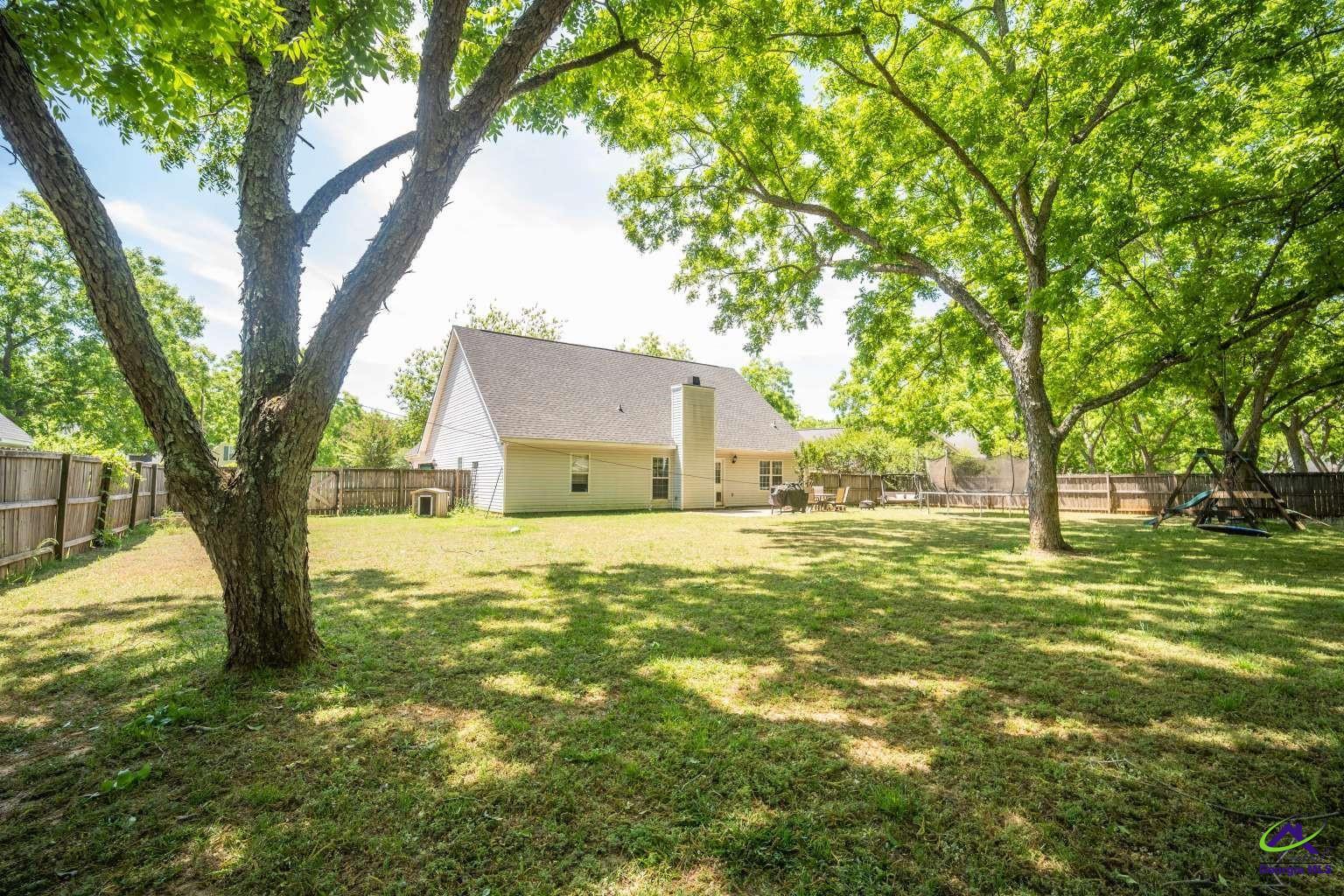 111 Grove Lane