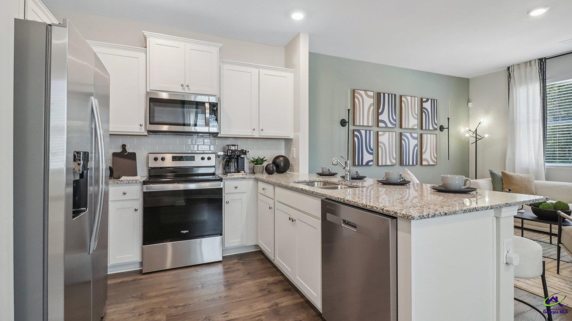 124 Kenmore Circle