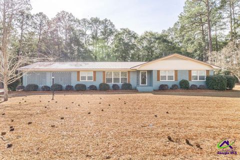19 Mansfield Drive Hawkinsville GA 31036