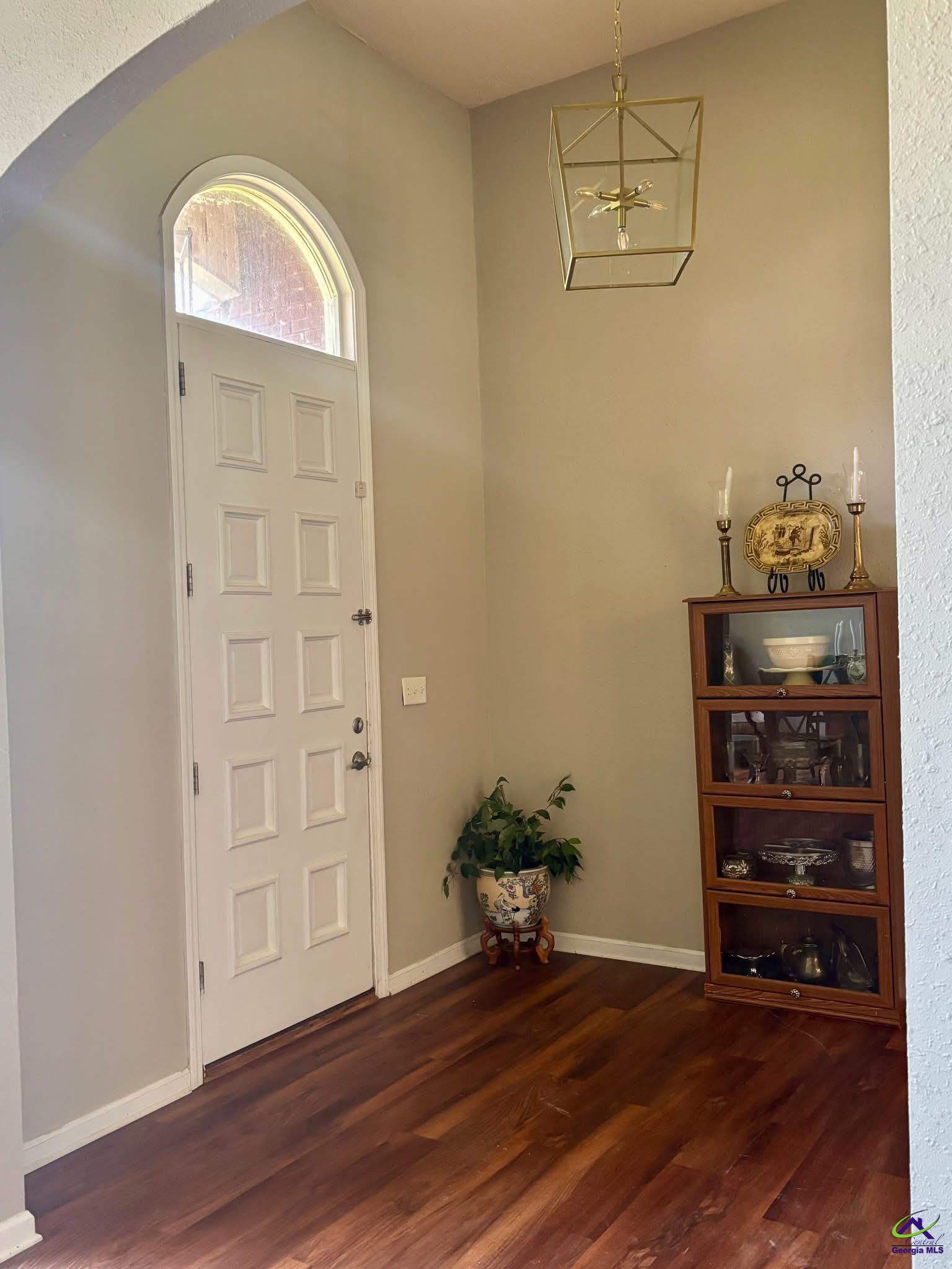 150 Wood Oak Circle